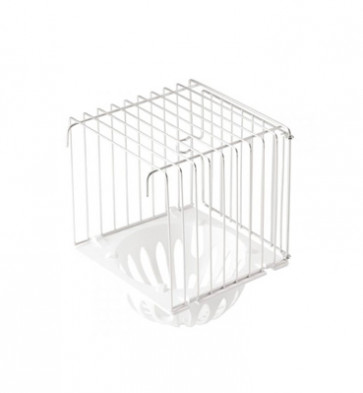 STA Nido Blanco exterior con rejilla metálica